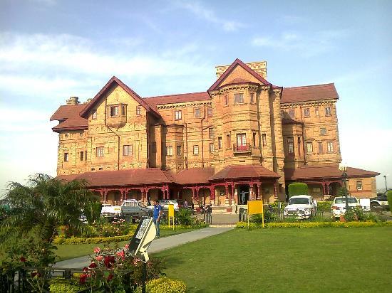 Amar Mahal Museum